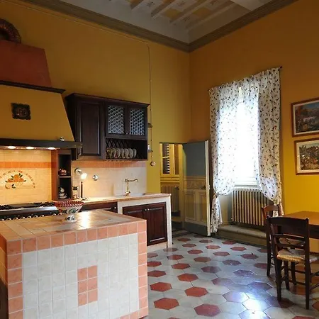Country Il Frassine مزرعة للإقامة